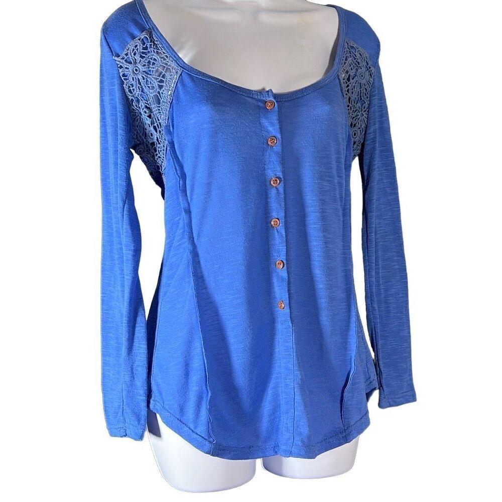 Women's Long Sleeve Tops Lace Trim Patchwork Tee Button Closure Blue Size S/M